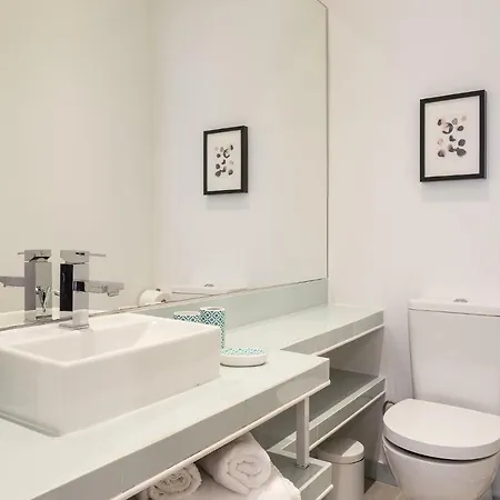 Three Bedroom In Historical Centre -bairro Alto Apartmán Lisboa