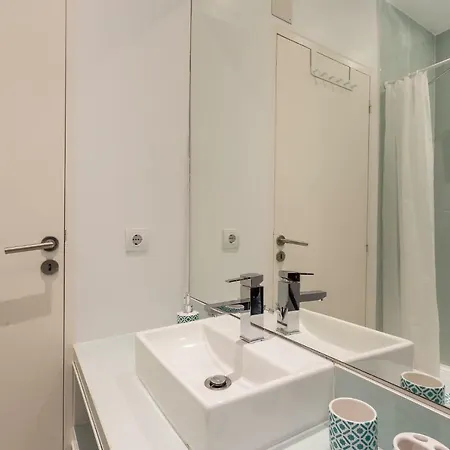 Three Bedroom In Historical Centre -bairro Alto *