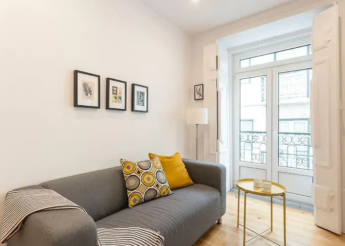 Three Bedroom In Historical Centre -bairro Alto